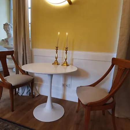 Aparthotel Chateau - Schloss